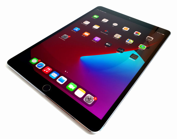 Apple iPad Pro 10.5 64GB 2017 Wifi spacegrey gebraucht Tablet in Leipzig